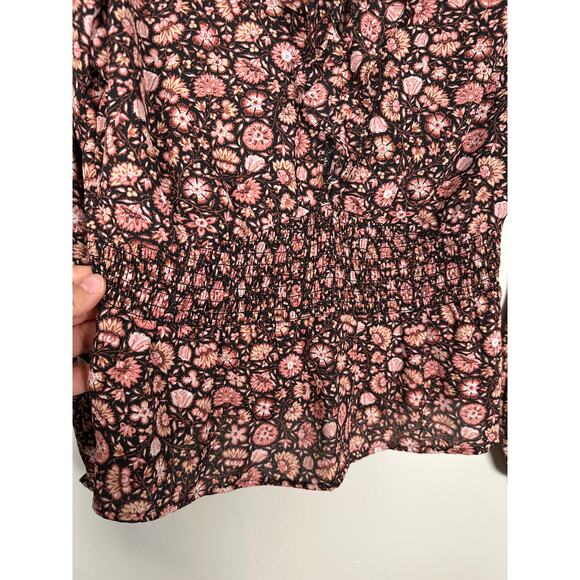 Abercrombie & Fitch Womens Blouse Shirt Size M Floral Ruffle V Neck - Picture 3 of 8